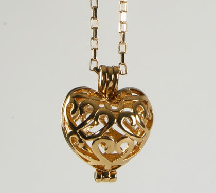 Fancy Filigree Heart Pendant Gold